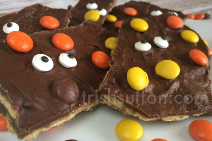 Spooky Halloween Chocolate Bark Recipe by TrishSutton.com