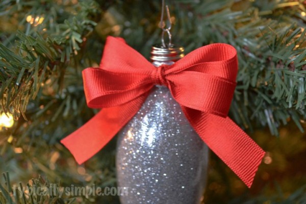 20 Handmade Christmas Tree Ornaments by TrishSutton.com; I absolutely love handmade ornaments and invited a few other creators who love handmade ornaments to share their favorites with you and me. 