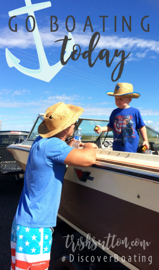Do you hear that? The water is calling. Go Boating Today (Even If You Don't Own A Boat) #ad #DiscoverBoating TrishSutton.com