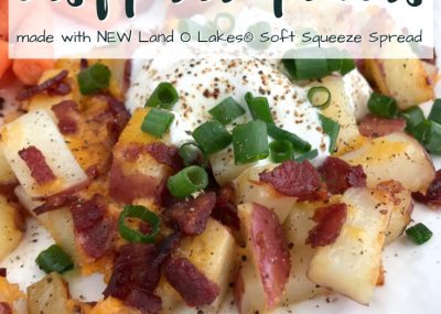 A simple warm side dish recipe made easy with NEW Land O Lakes® Soft Squeeze™ Spread. Potato Packets can be made in the oven or on the grill. TrishSutton.com #sponsored #EasySqueezy #collectivebias #ad