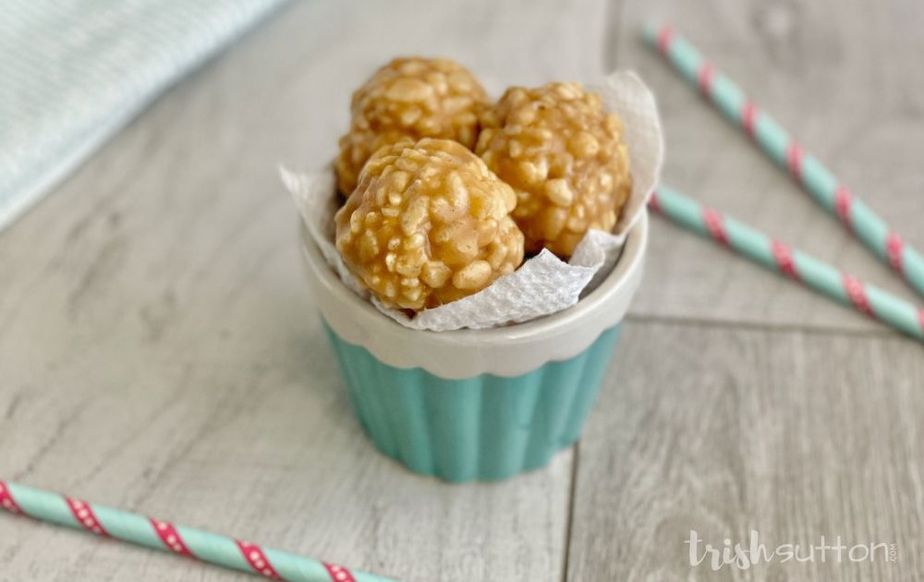Create amazingly tasty bites of crisp peanut butter goodness in just minutes with this Peanut Butter Rice Krispies Bites Recipe.